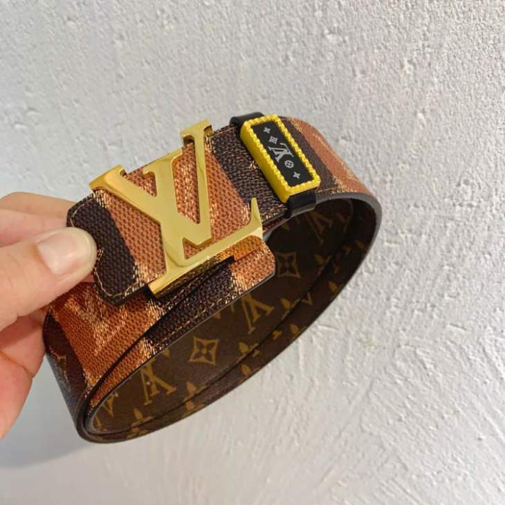 Picture of Louis Vuitton Belts _SKUfw219549505fw